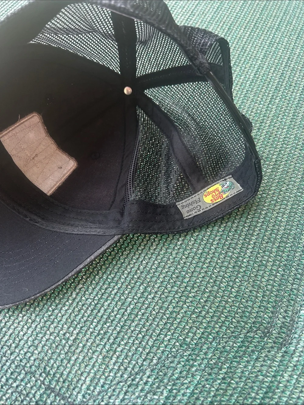 Bass Pro Shops classic trucker